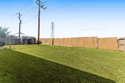 8111 Eastpoint Boulevard, Baytown, TX 77521 - Photo 16