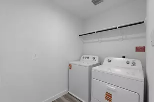 3215 Rainwood Gate Dr, Houston, TX 77047 - Photo 10
