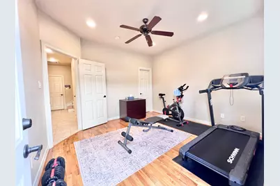 4611 Sharman Street, Houston, TX 77009 - Photo 32