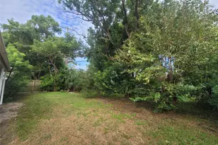 114 Dolphin Ave, Galveston, TX 77550 - Photo 14
