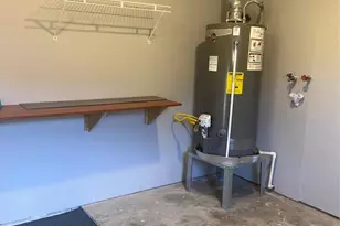 304 E Dumble St, Alvin, TX 77511 - Photo 20