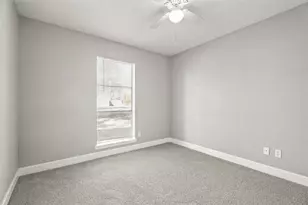 304 E Dumble St, Alvin, TX 77511 - Photo 14