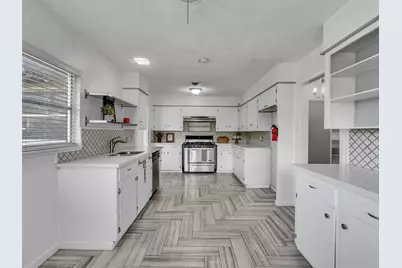 2011 Durrain Ferry Road, Baytown, TX 77520 - Photo 14