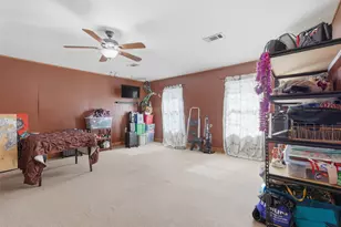 12810 Mill Valley Rd, Houston, TX 77048 - Photo 10
