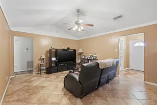 12810 Mill Valley Rd, Houston, TX 77048 - Photo 8