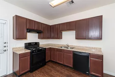 9723 Cira Court, Houston, TX 77044 - Photo 4