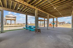 522 Dolphin, Freeport, TX 77541 - Photo 8