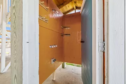 522 Dolphin, Freeport, TX 77541 - Photo 14