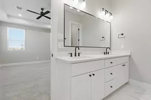 9 Wellford St, Houston, TX 77022 - Photo 32