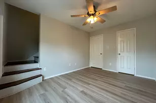 2030 Bailey St, Houston, TX 77006 - Photo 10
