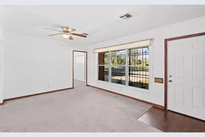241 W Rittenhouse Street, Houston, TX 77076 - Photo 2