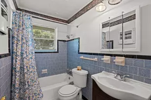 241 W Rittenhouse St, Houston, TX 77076 - Photo 8