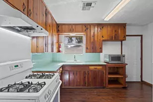 241 W Rittenhouse St, Houston, TX 77076 - Photo 6