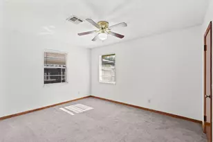 241 W Rittenhouse St, Houston, TX 77076 - Photo 12