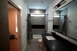 2205 Staples St, Houston, TX 77026 - Photo 14
