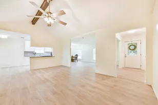 11807 Sagecliff Dr, Houston, TX 77089 - Photo 6