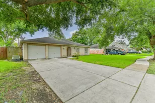 11807 Sagecliff Dr, Houston, TX 77089 - Photo 2