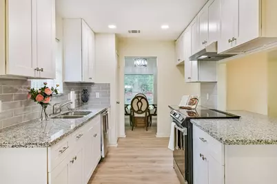 11807 Sagecliff Drive, Houston, TX 77089 - Photo 10