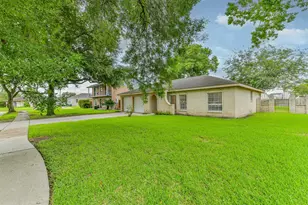 11807 Sagecliff Dr, Houston, TX 77089 - Photo 2