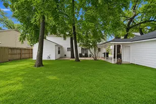 1510 Pine Gap Dr, Houston, TX 77090 - Photo 22