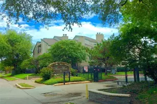 10855 Meadowglen Ln, Houston, TX 77042 - Photo 20