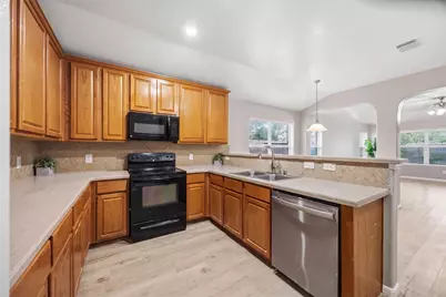 11609 Spill Creek Drive, Pearland, TX 77584 - Photo 6
