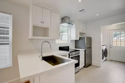 6107 N Main St, Houston, TX 77009 - Photo 6