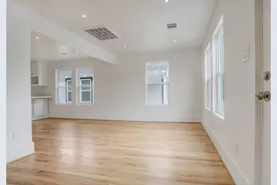 6107 N Main St, Houston, TX 77009 - Photo 4