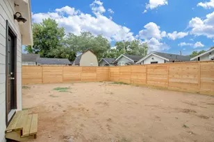 6107 N Main St, Houston, TX 77009 - Photo 14