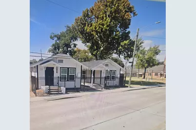 6107 N Main St, Houston, TX 77009 - Photo 2