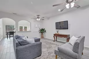 1408 S Friendswood Dr, Friendswood, TX 77546 - Photo 6