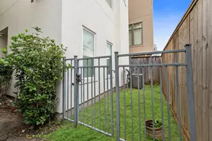 120 Pierce St, Houston, TX 77002 - Photo 34