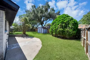 16427 Hickory Knoll Dr, Houston, TX 77059 - Photo 42