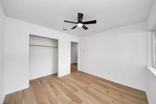 16427 Hickory Knoll Dr, Houston, TX 77059 - Photo 32