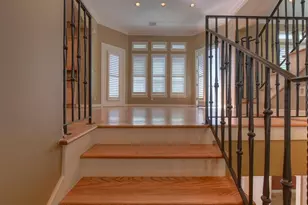 2406 Wroxton Rd, Houston, TX 77005 - Photo 12