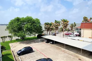 205 Yacht Club Ln, Seabrook, TX 77586 - Photo 18