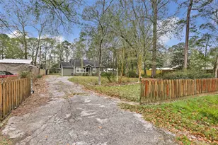 27062 S Oak Creek Dr, Splendora, TX 77372 - Photo 2