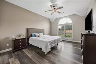28010 Fulshear Plantation Ct, Fulshear, TX 77441 - Photo 4