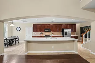 12807 Rocky Briar Ln, Tomball, TX 77377 - Photo 4