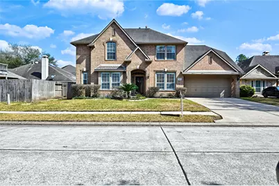 1415 Crystal Lake Circle E, Pearland, TX 77584 - Photo 2