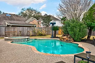 1415 Crystal Lake Cir E, Pearland, TX 77584 - Photo 40