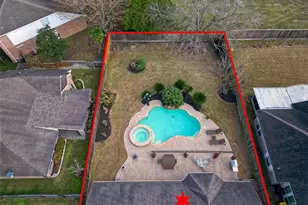 1415 Crystal Lake Cir E, Pearland, TX 77584 - Photo 50