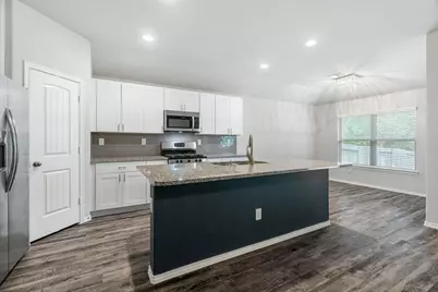 135 Courageous Side Way, Magnolia, TX 77354 - Photo 10