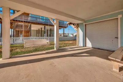 2895 Laguna Drive, Crystal Beach, TX 77650 - Photo 4