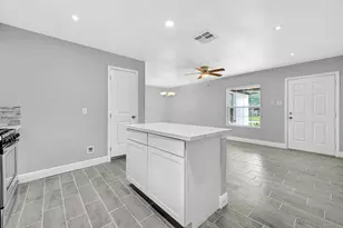 10122 Rockaway Dr, Houston, TX 77016 - Photo 8