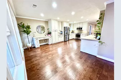 510 N Shadowbend Avenue, Friendswood, TX 77546 - Photo 8