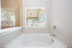 10015 Lynnwood Dr, Baytown, TX 77521 - Photo 20