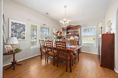 10015 Lynnwood Drive, Baytown, TX 77521 - Photo 6