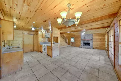 76 Hunters Creek Drive, Huntsville, TX 77340 - Photo 16