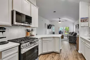 4827 Ladona Ct, League City, TX 77573 - Photo 14